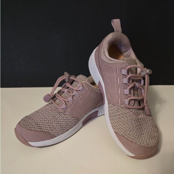 Orthofeet "Francis No-Tie" Women's Sneakers in Pale Mauve Size 6.5W - Picture 2 of 7